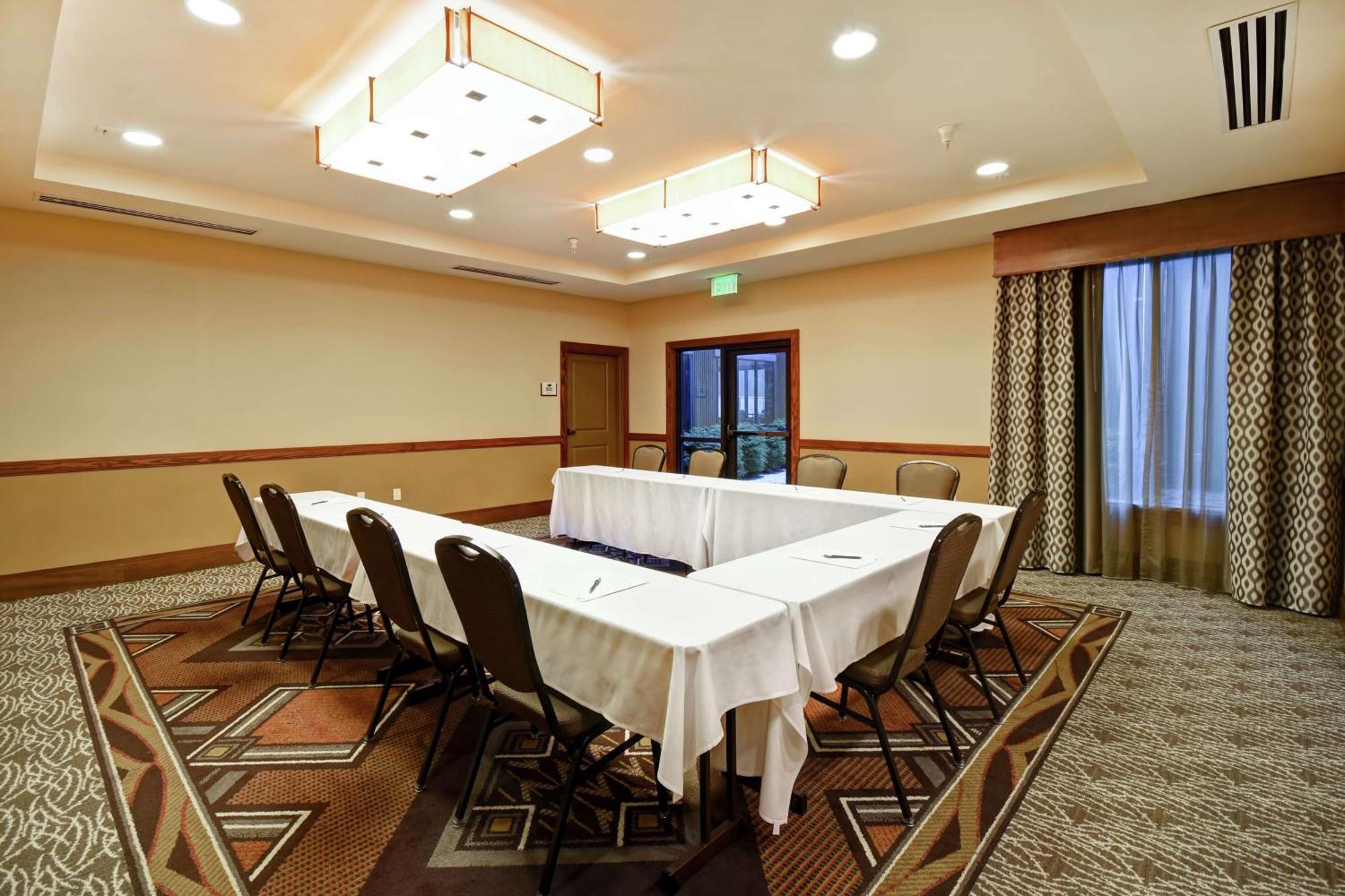 Homewood Suites By Hilton Kalispell Exterior photo