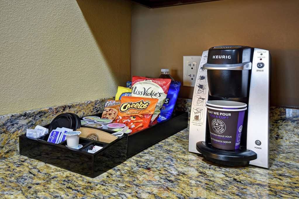 Homewood Suites By Hilton Kalispell Room photo
